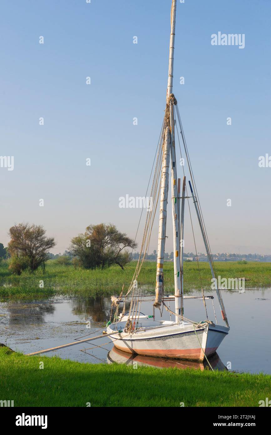 Gang plank hi-res stock photography and images - Alamy