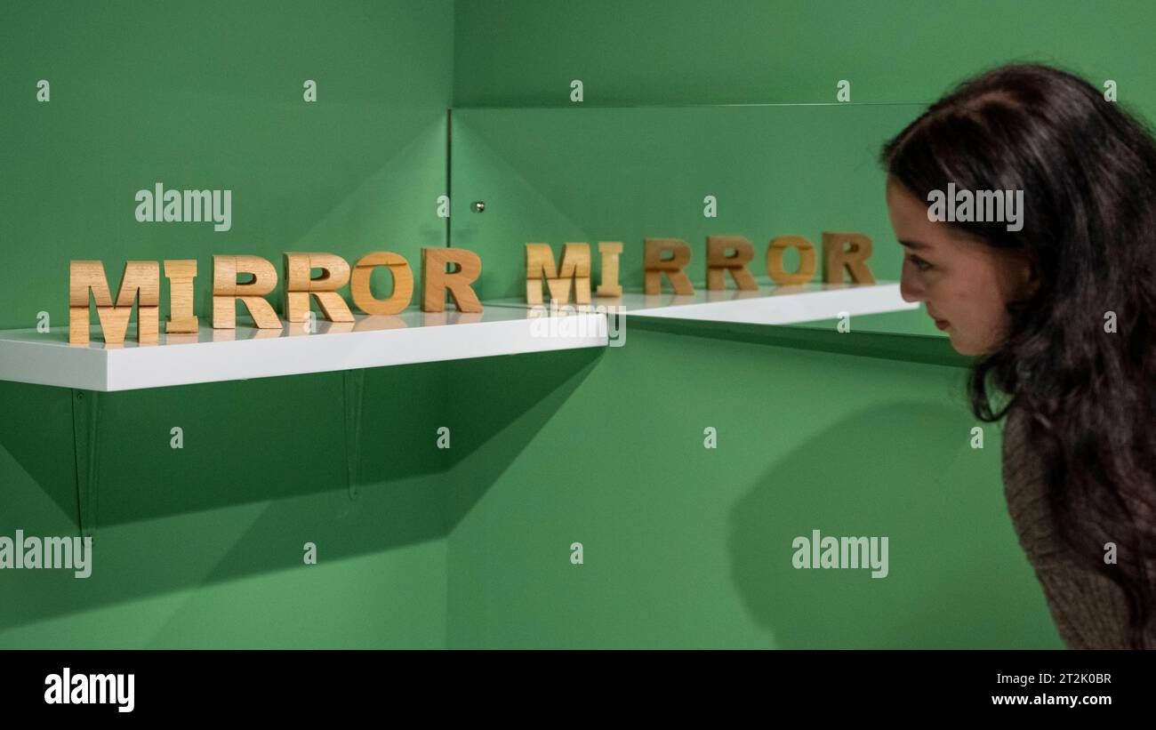 Interactive mirror store hires stock photography and images Alamy