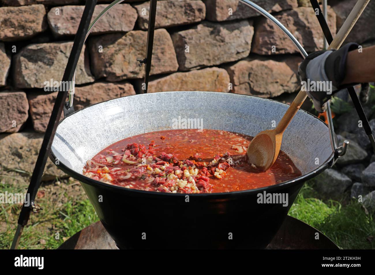 Barbecue Weber Goulash Cannon 17L+8L | Goulash Kettle | Poêle à Goulache Avec Fonction Barbecue | Canon à Goulache émaillé | Livré Avec Un Grill à Dinde | Marmite à Goulash Avec Couvercle Poele Grill