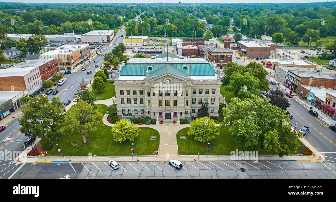 Entrance view in summer of Auburn courthouse aerial Stock Photo Alamy