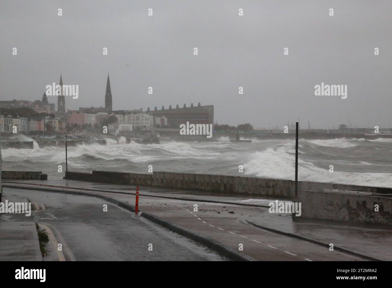 Dun Laoghaire, Dublin, Ireland, 20th October, 2023. Waves top over sea