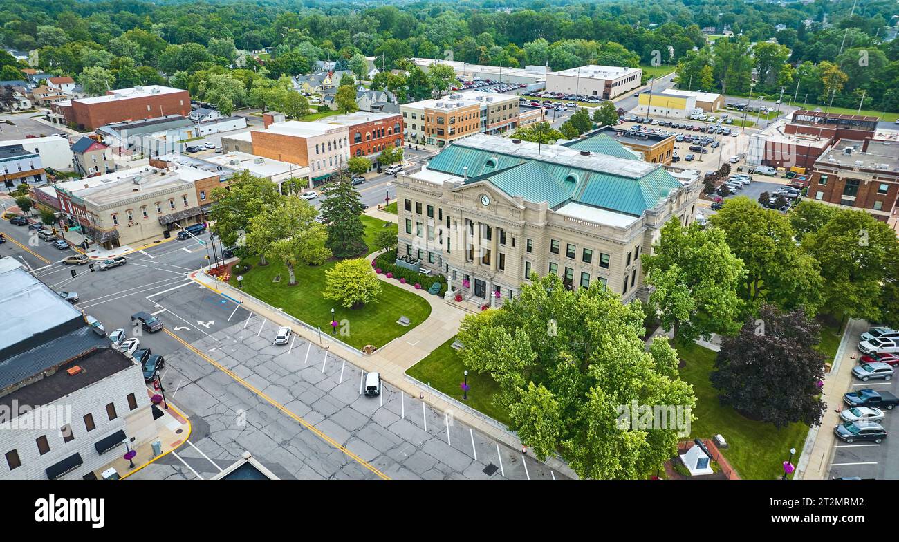 Aerial entrance view in summer of Auburn courthouse Stock Photo Alamy