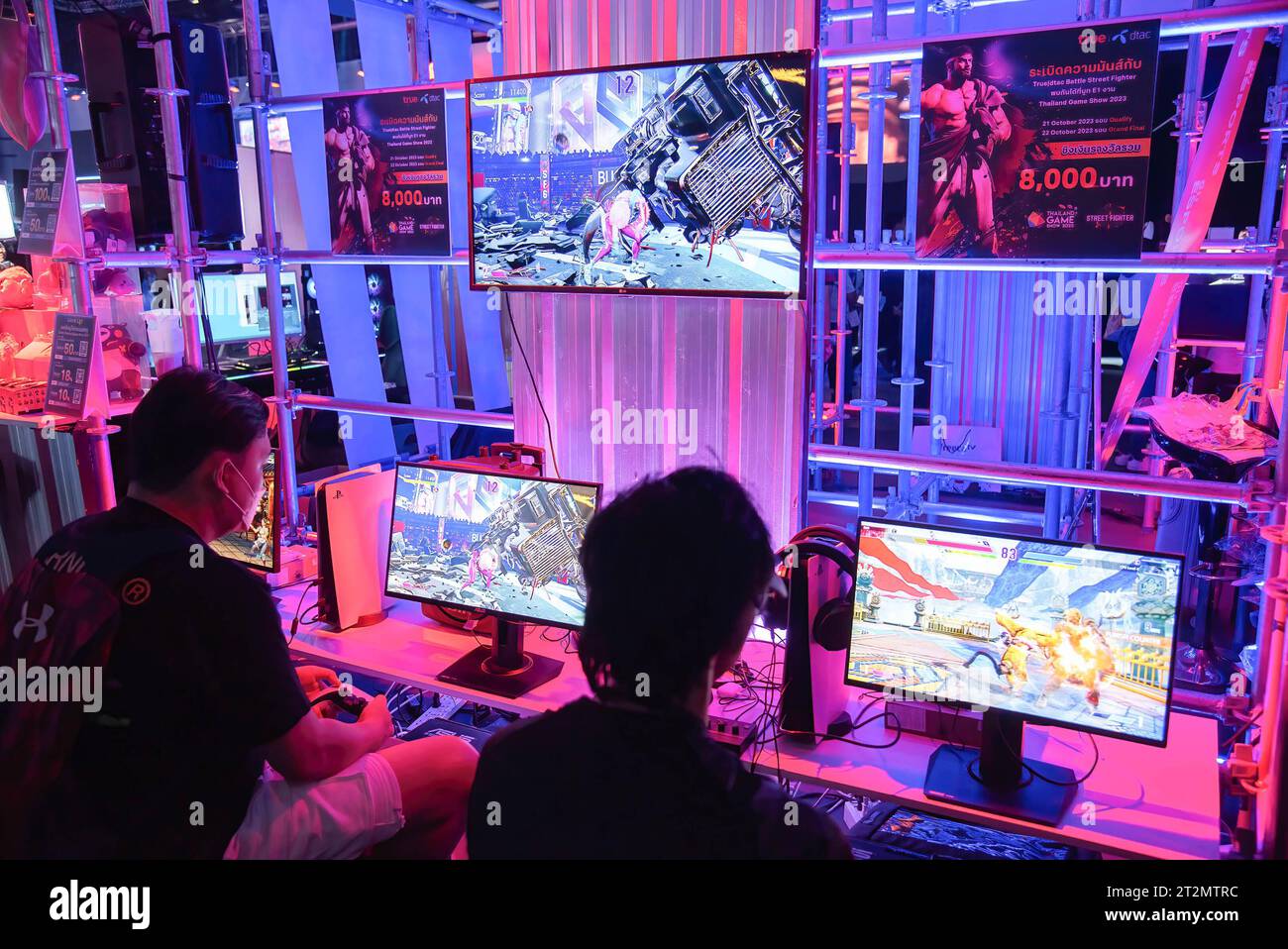 Street fighter video game hi-res stock photography and images - Alamy
