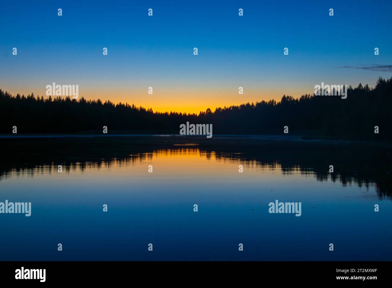 Dark lake colorful trees hi-res stock photography and images - Alamy