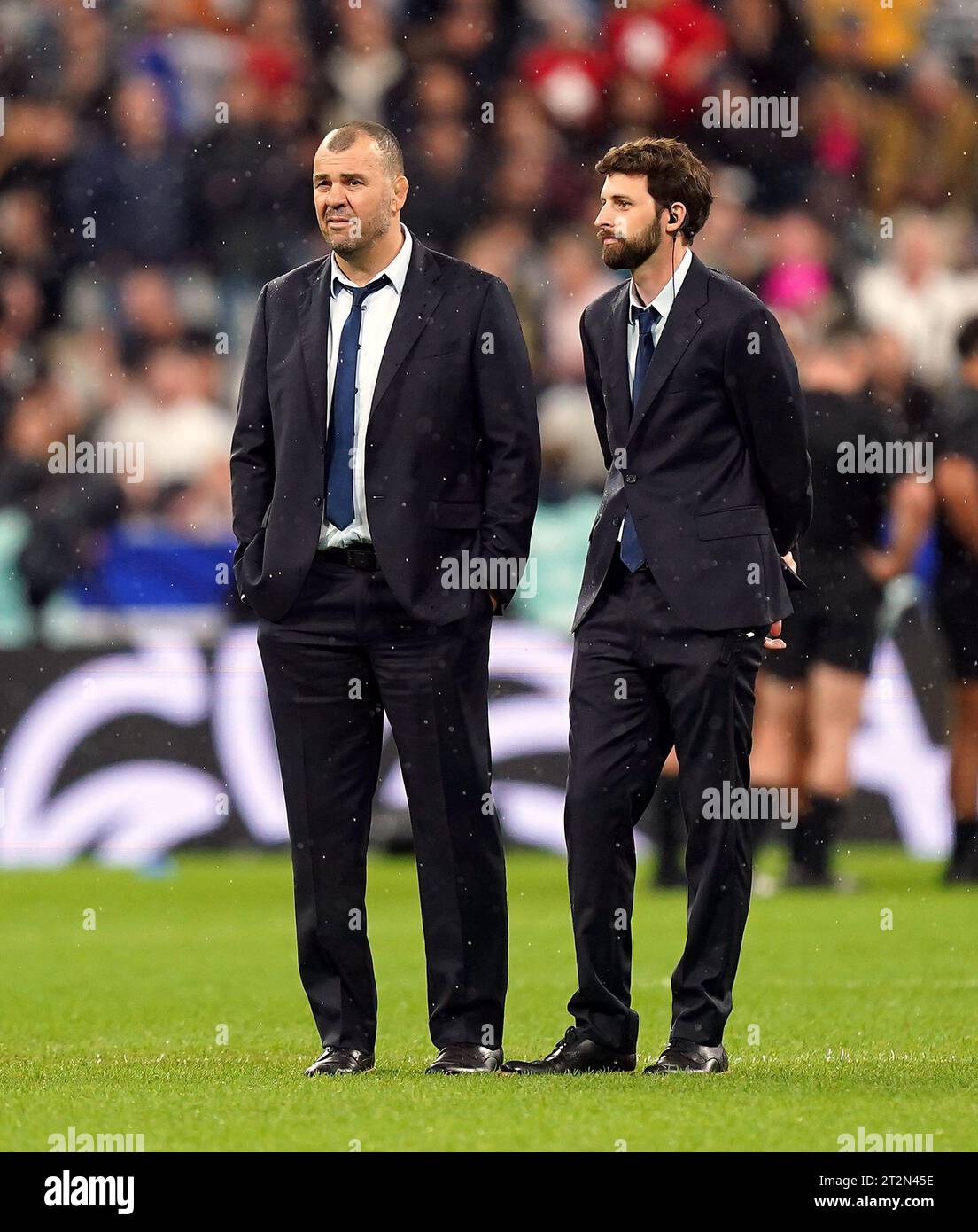 Argentina head coach Michael Cheika (left) during the Rugby World Cup ...