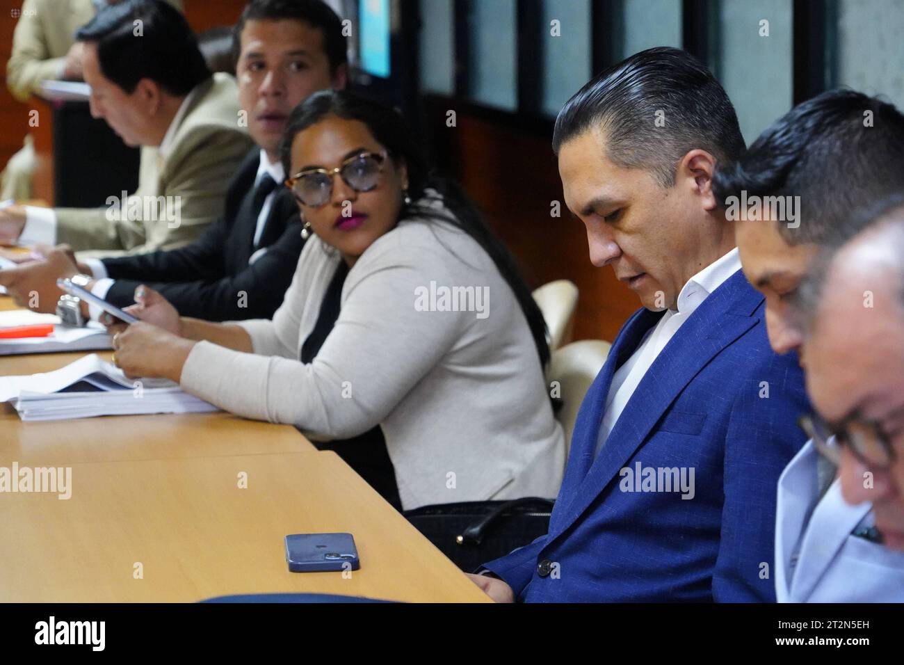 AUDIENCIA VOCALES JUDICATURA TERAN Quito 20 de octubre del 2023. El Juez Luis Rivera suspendio la audiencia de formulacion de cargos en el caso vocales del Consejo de la Judicatura. Wilman Teran comparecio a la Audiencia API/DANIEL MOLINEROS Quito Pichincha Ecuador CLJ-AUDIENCIAVOCALESJUDICATURATERAN-d11dbe5db5beae2f849e6694d82a4c12 *** AUDIENCE VOCALS JUDICATURATE TERAN Quito October 20, 2023 Judge Luis Rivera suspended the arraignment hearing in the case of Judiciary Council members Wilman Teran appeared at the hearing API DANIEL MOLINEROS Quito Pichincha Ecuador CLJ AUDIENCEVOCALS JUDICAT Stock Photo