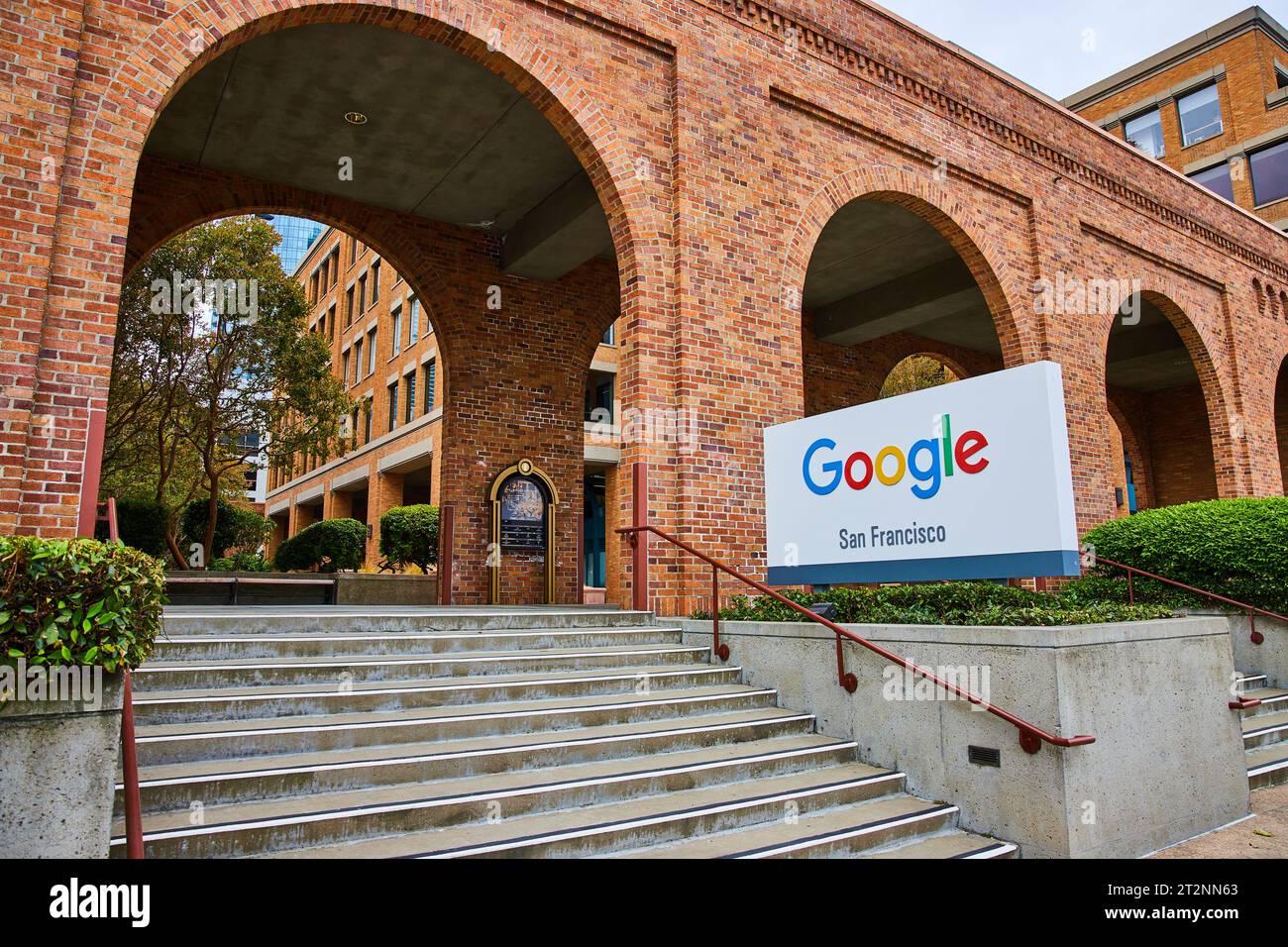 366 Java Google Building Google building california hi-res stock photography and images - Alamy