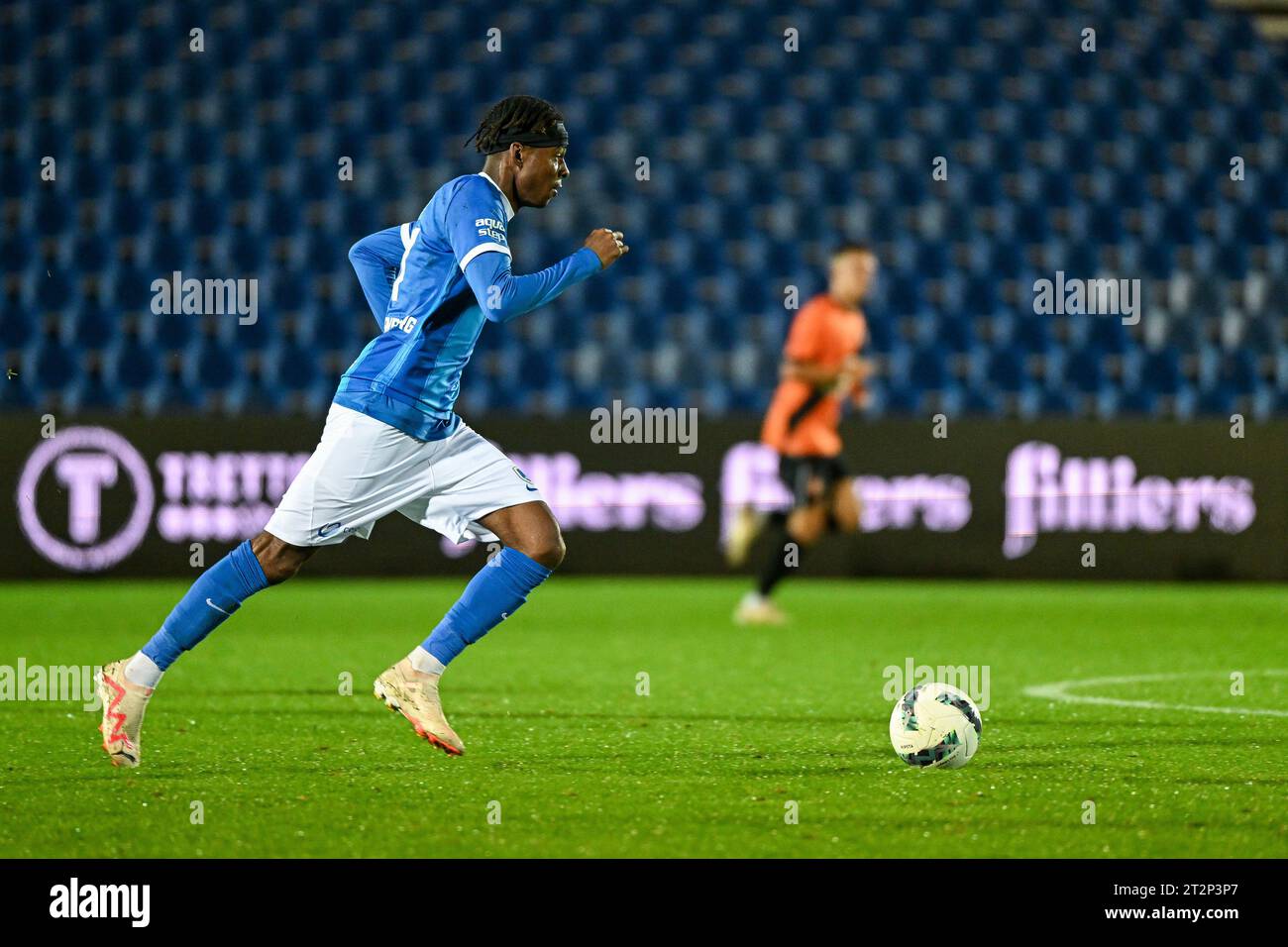 Deinze, Belgium. 20th Oct, 2023. Noah Adedeji Sternberg (67) of Jong