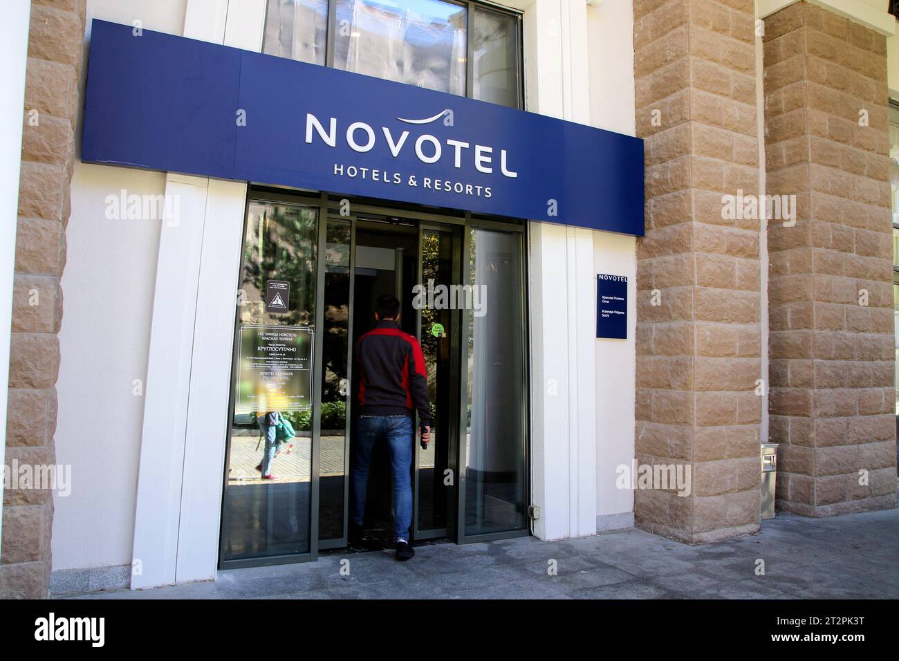 Novotel Fetch Sign Novotel signs hi-res stock photography and images - Alamy
