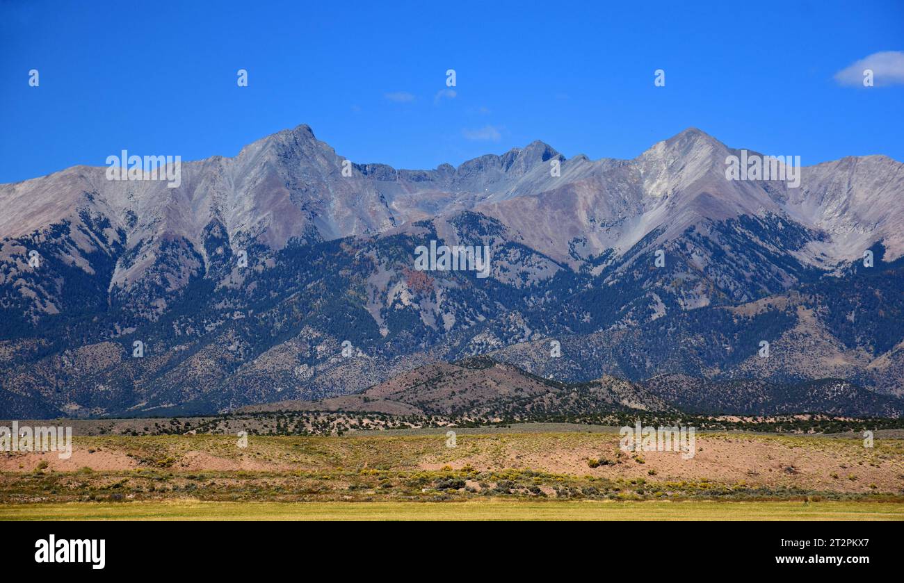 the spectacular sangre de cristo mountains across the san luis valley near great sand dunes national park, colorado, in the fall Stock Photo