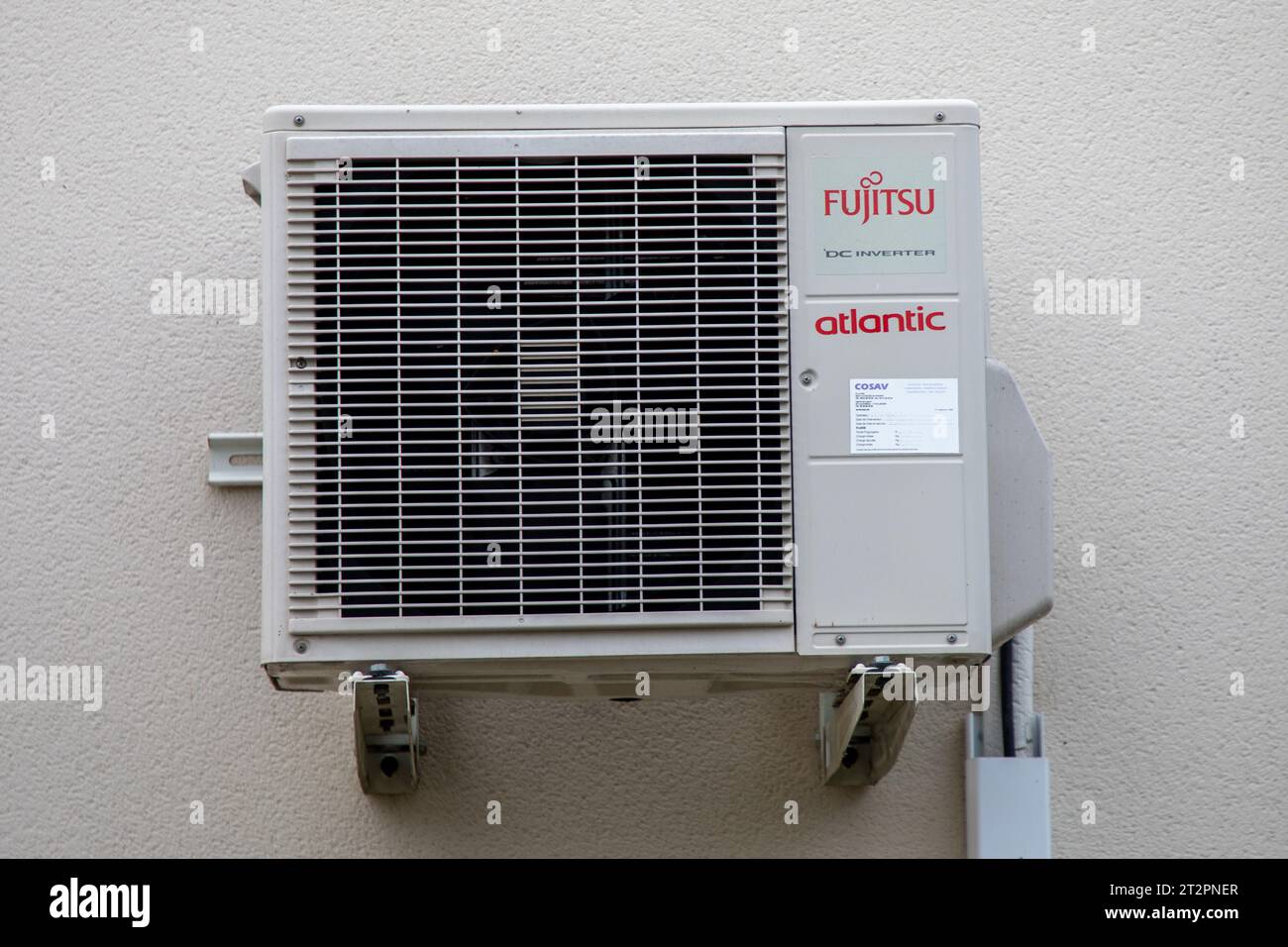 Fujitsu air conditioner hi-res stock photography and images - Alamy
