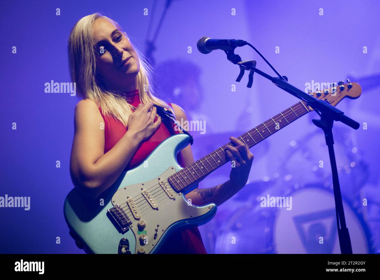 BARCELONA, ESPAÑA – OCTUBRE 6. Ginebras en concierto en la Sala Razzmatazz el 6 de octubre de 2023 Stock Photo