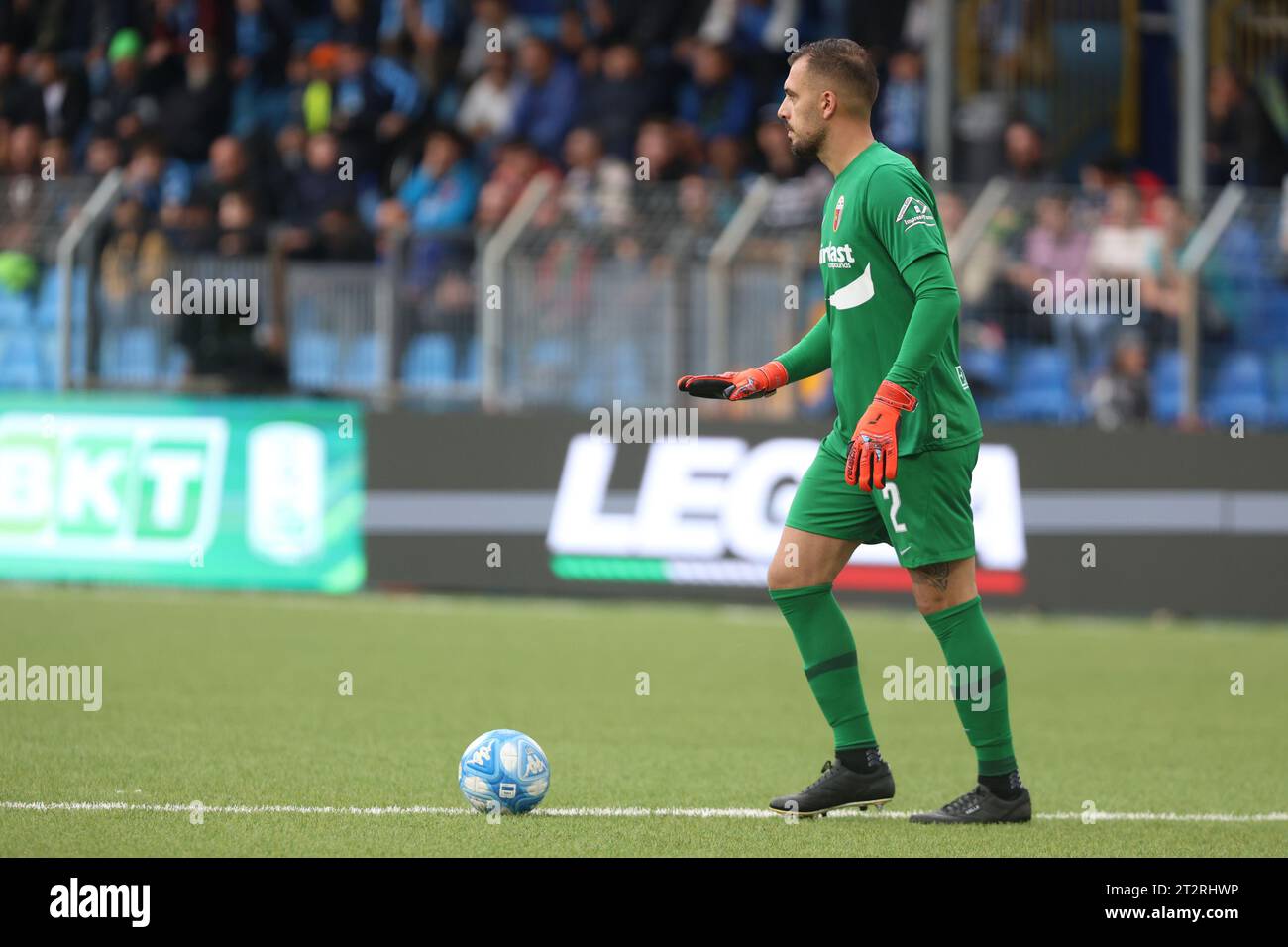 Lecco, Italy. 21st Oct, 2023. Serie BKT official ball during the Serie B  match between Lecco and Ascoli at Stadio Rigamonti - Ceppi on June 30, 2023  in Lecco, Italy.(Photo by Matteo