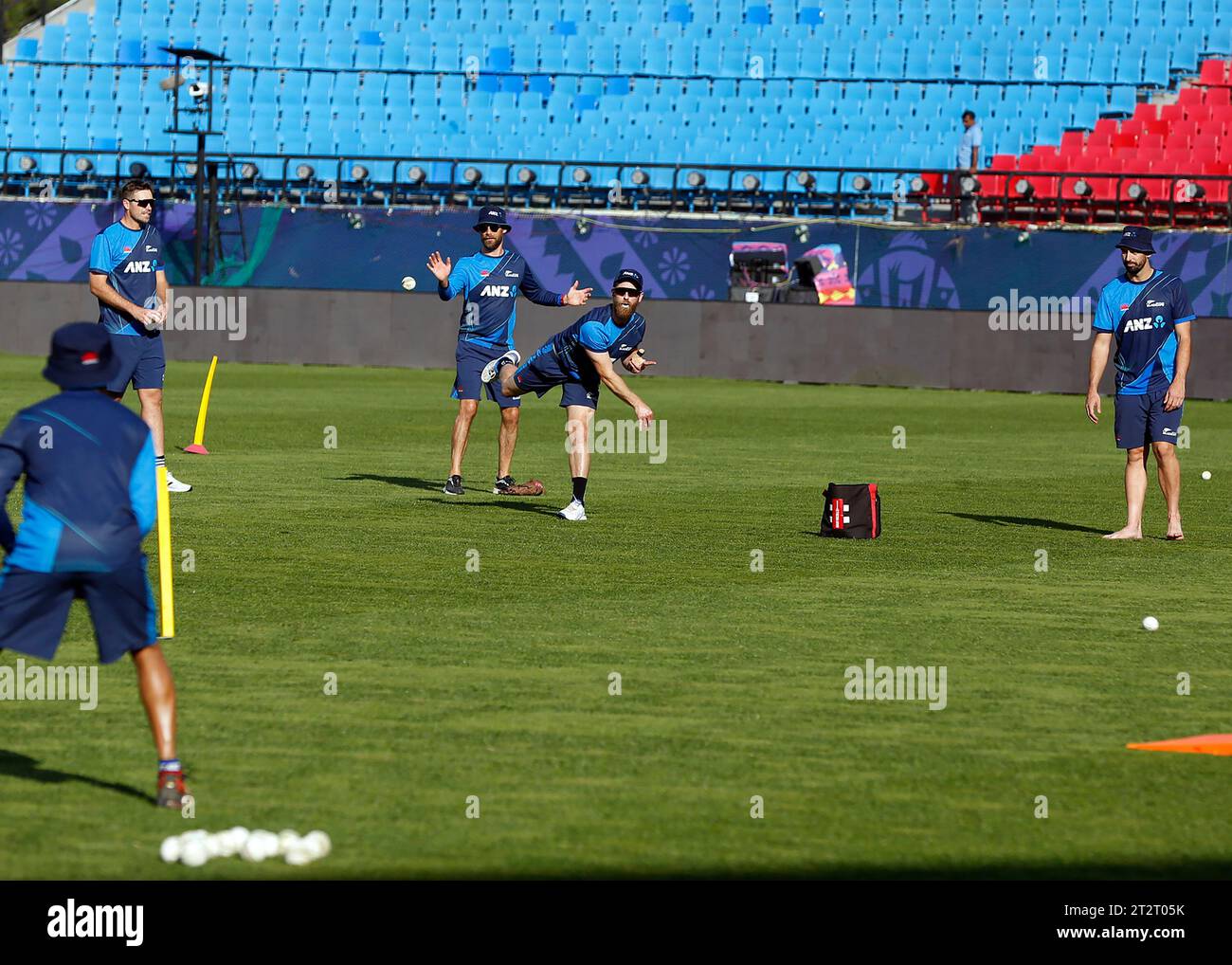 Dharamshala, Himachal Pradesh, India. 21st Oct, 2023. New Zealand's Kane Williamson during the practice session ahead of the match against India during the ICC Men's World Cup 2023 at HPCA Stadium, Dharamshala. (Credit Image: © Shailesh Bhatnagar/Pacific Press via ZUMA Press Wire) EDITORIAL USAGE ONLY! Not for Commercial USAGE! Stock Photo