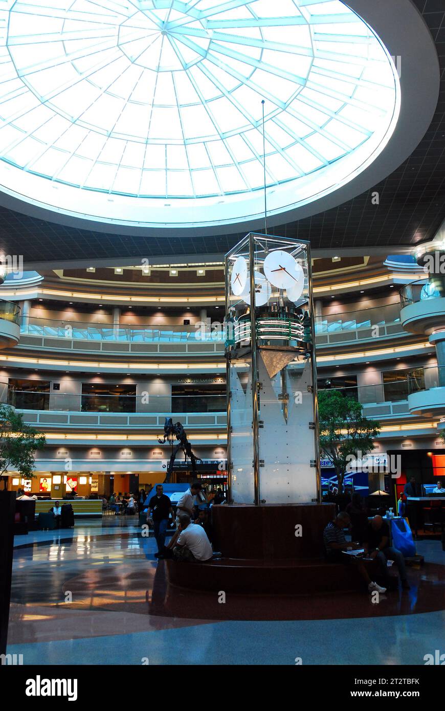 The main atrium and lobby of the Atlanta Hartsfeld International Airport resembles a modern office building Stock Photo