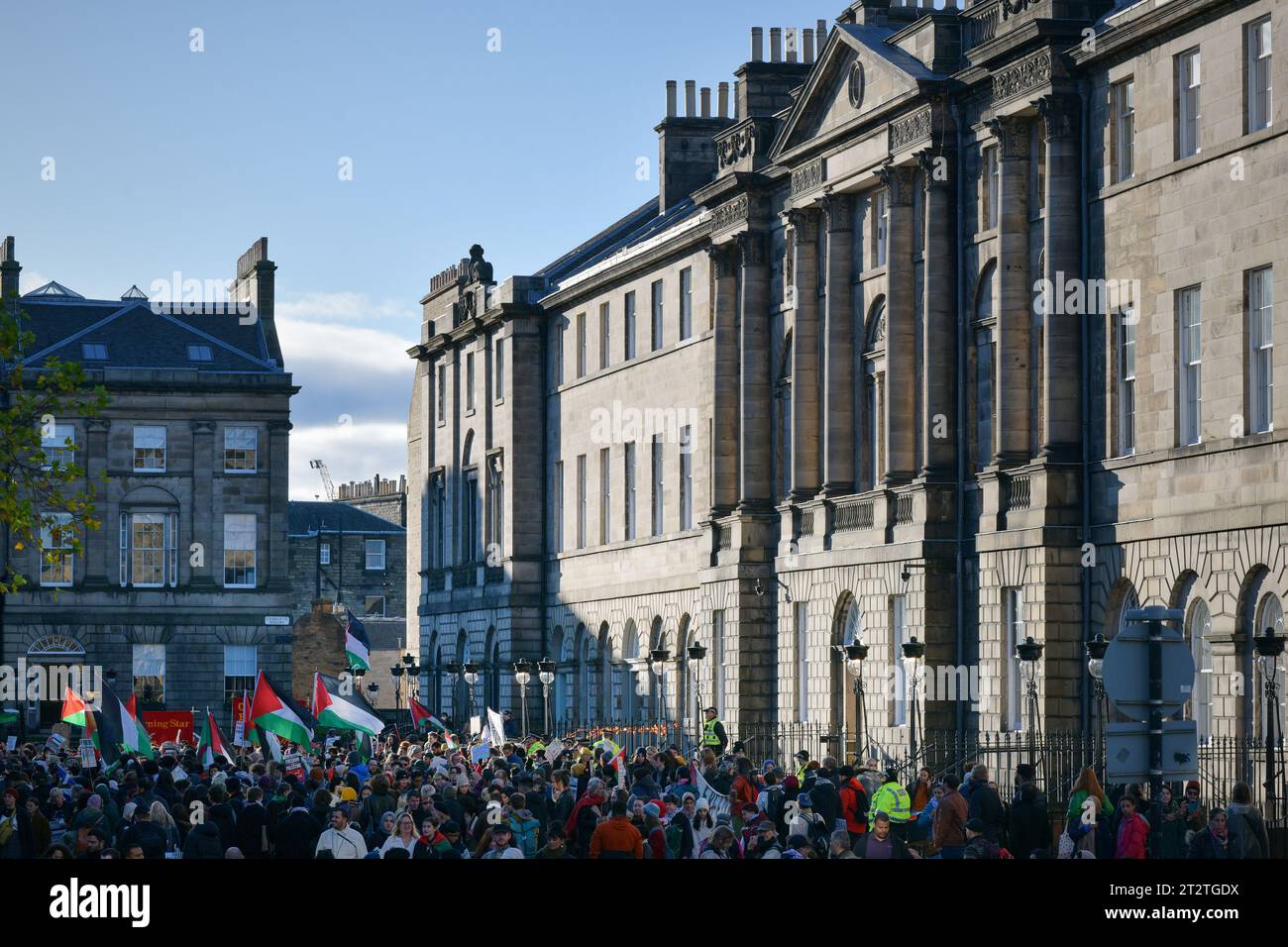 Edinburgh Scotland, UK 21 October 2023. Hundreds of Palestinian ...