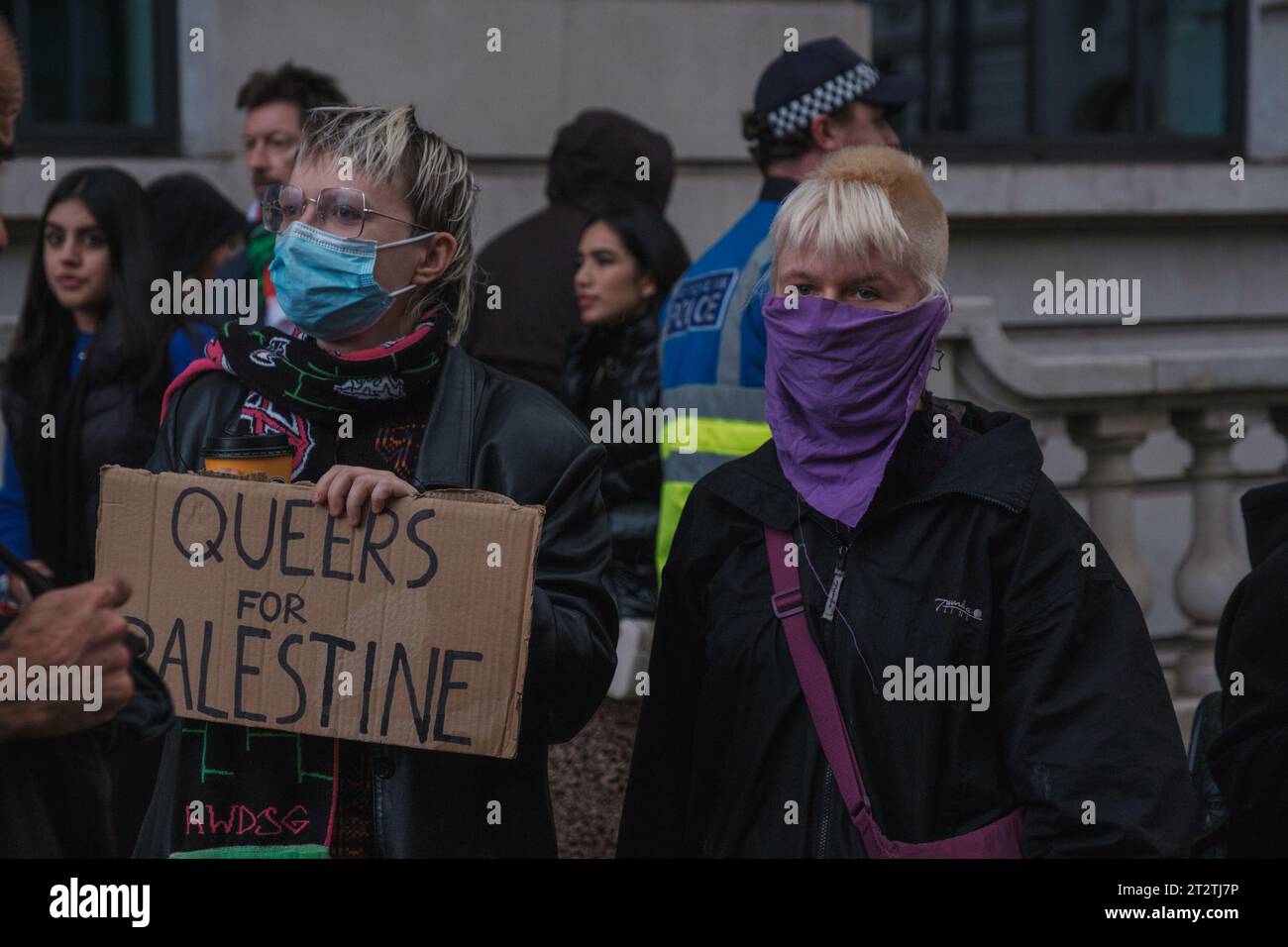 Pro Palestine Protests continue this weekend as the war continues between Israel and Hamas. However Palestinian deaths continue to rise as missile strikes continue to hit Gaza. London, United Kingdom, 21/10/2023 Ehimetalor Unuabona/Alamy Live News Stock Photo