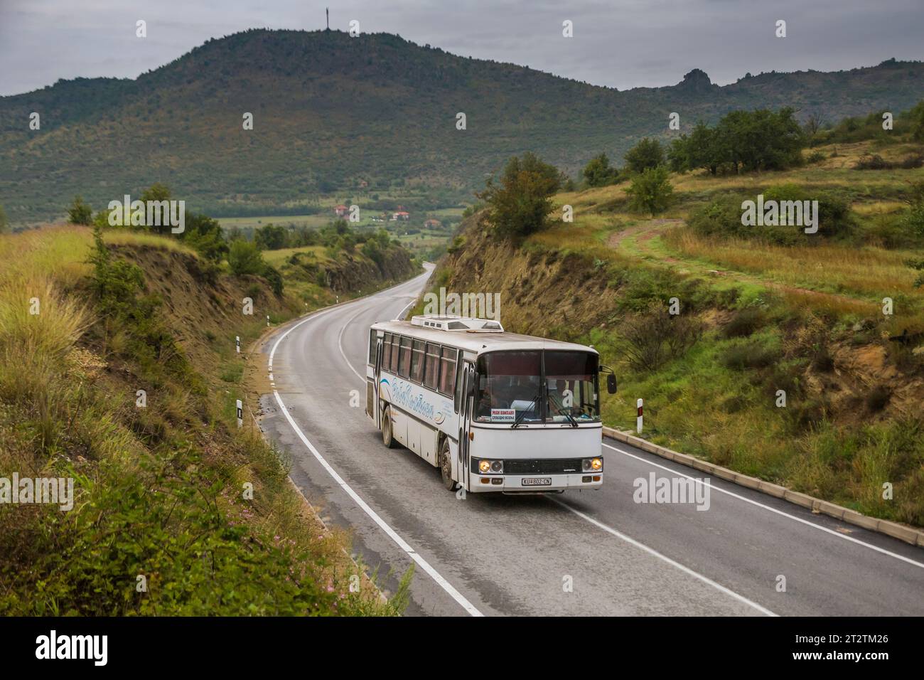 2.09.2022. North Macedonia, road A2 within Municipality of Staro Nagorichane. Sanos S415 with workers. Stock Photo