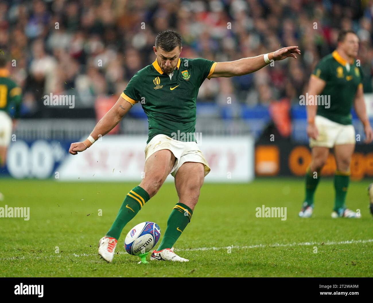 South Africa's Handre Pollard scores the winning penalty during the Rugby World Cup 2023 semi final match at the Stade de France, Saint-Denis. Picture date: Saturday October 21, 2023. Stock Photo