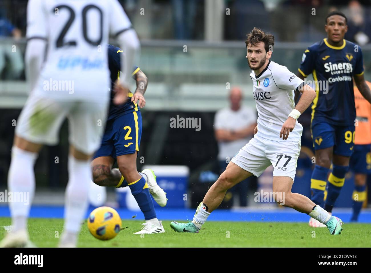 Khvicha Kvaratskhelia (Napoli)Bruno Amione (Hellas Verona) during the Italian 'Serie A' match between Hellas Verona 1-3 Napoli at Marcantonio Bentegodi Stadium on October 21, 2023 in Verona, Italy. Credit: Maurizio Borsari/AFLO/Alamy Live News Stock Photo