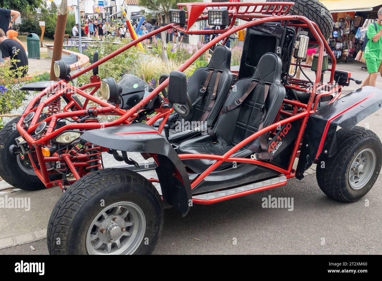 Bordeaux France 10 19 2023 Kinroad KR 1100 OVERLORD tubular buggy car racing in street Stock Photo Alamy