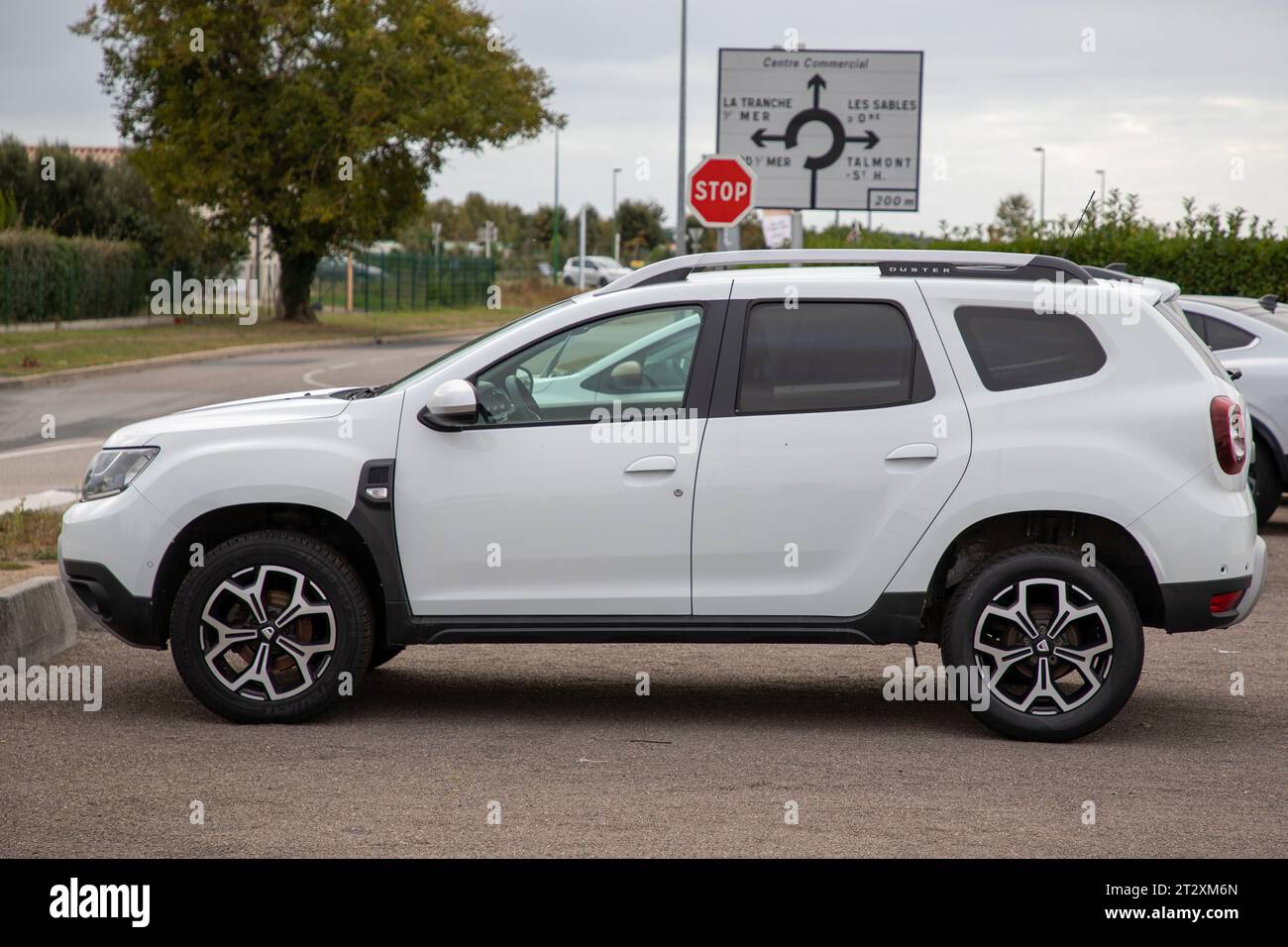 Dacia Jogger Royalty-Free Images, Stock Photos & Pictures