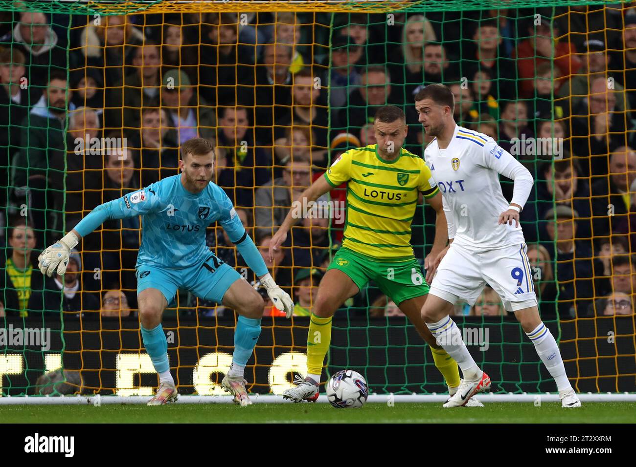 Patrick Bamford of Leeds United, Ben Gibson and George Long of Norwich City - Norwich City v Leeds United, Sky Bet Championship, Carrow Road, Norwich, UK - 21st October 2023 Editorial Use Only - DataCo restrictions apply Stock Photo
