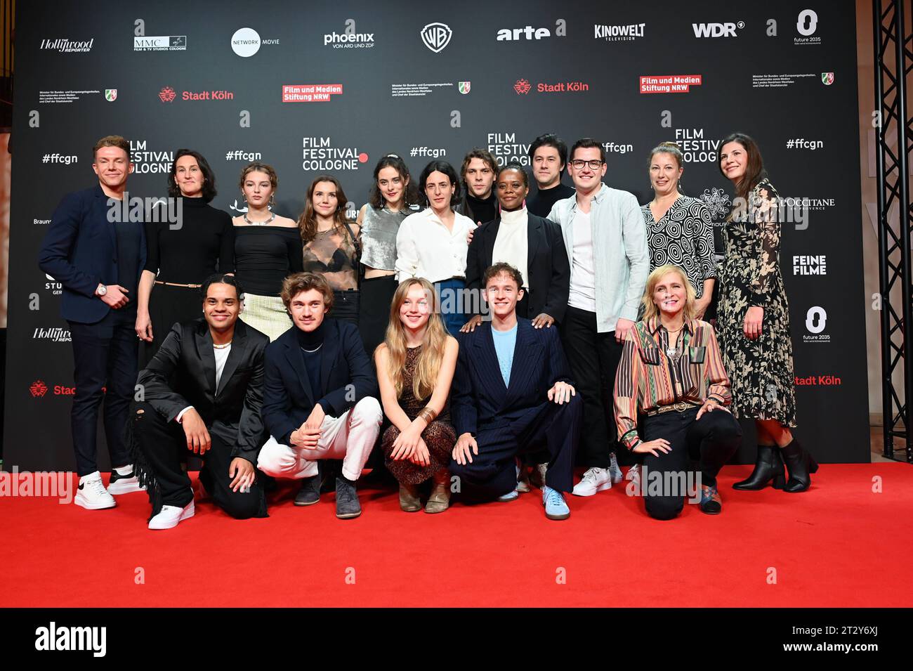 Hintere Reihe v.l.n.r.: Karsten Günther, Diana Kraus, Josephine Keller, Carolin Garnier, Emma Floßmann, Brigitte Uhrhausen, Joshua Hupfauer, Denise MBaye, Daniel Rübesam, Florian Granert, Christiane Meyer zur Capellen, Annalena Frieling - Vordere Reihe v.l.n.r.: Esmael Agosthino, Alessandro Schuster, Mina-Giselle Rüffer, Paul Ahrens, Judith Angerbauerkommen zum Screening der Miniserie Was wir fürchten beim 33. Film Festival Cologne, FFCGN, in den Kölner Filmpalast *** Back row f l n r Karsten Günther, Diana Kraus, Josephine Keller, Carolin Garnier, Emma Floßmann, Brigitte Uhrhausen, Joshua Hup Stock Photo
