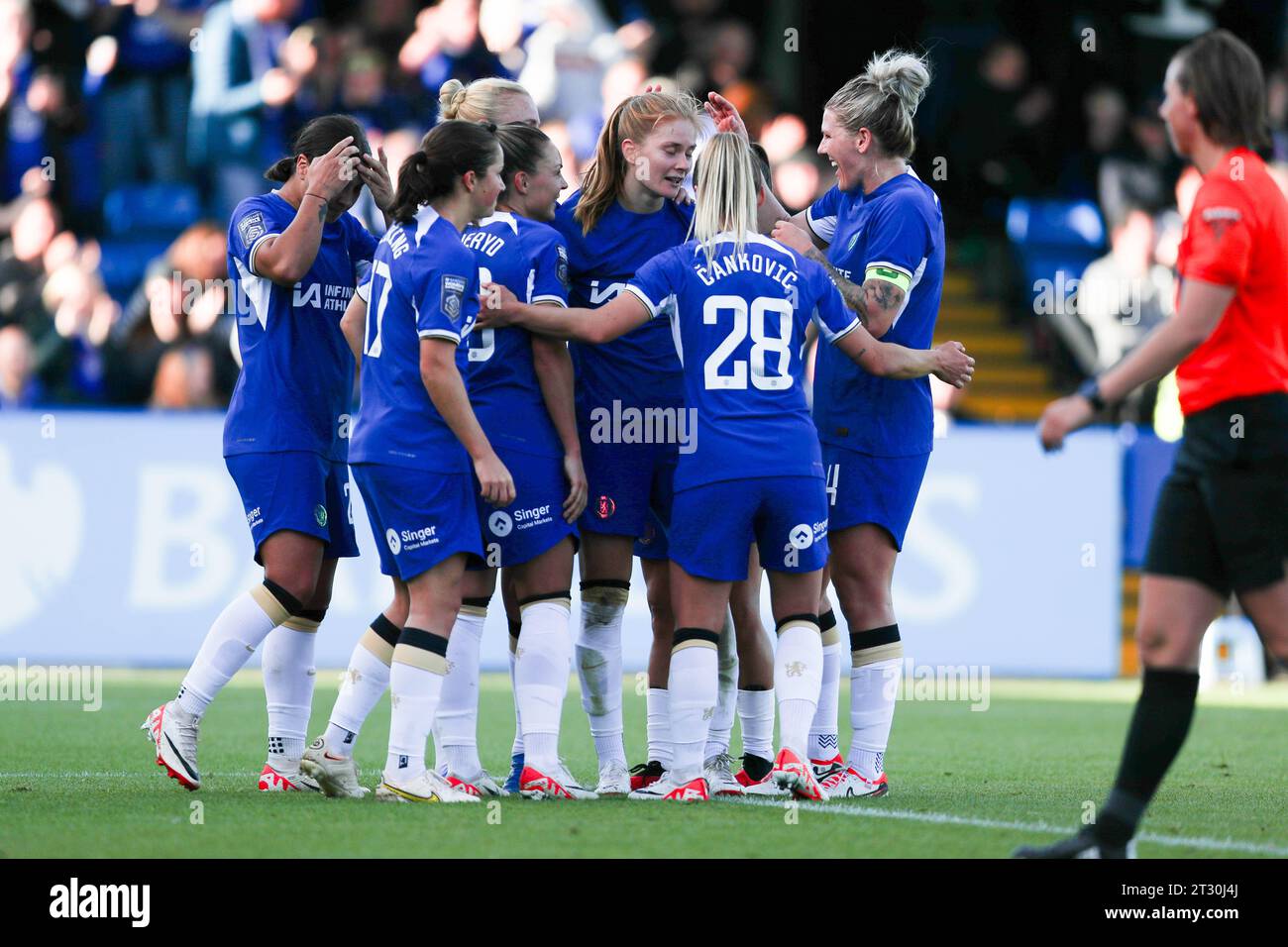 Lush Live Commentary - St. Pölten Women Vs Chelsea Women | 11.11.2025 Moment Art Lush Live Commentary - St. Pölten Women Vs Chelsea Women | 11.11.2025 Moment Art