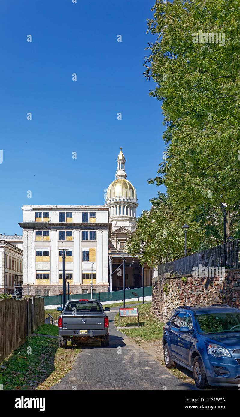 Downtown Trenton The New Jersey State House, 125 West State Street, is the secondoldest state
