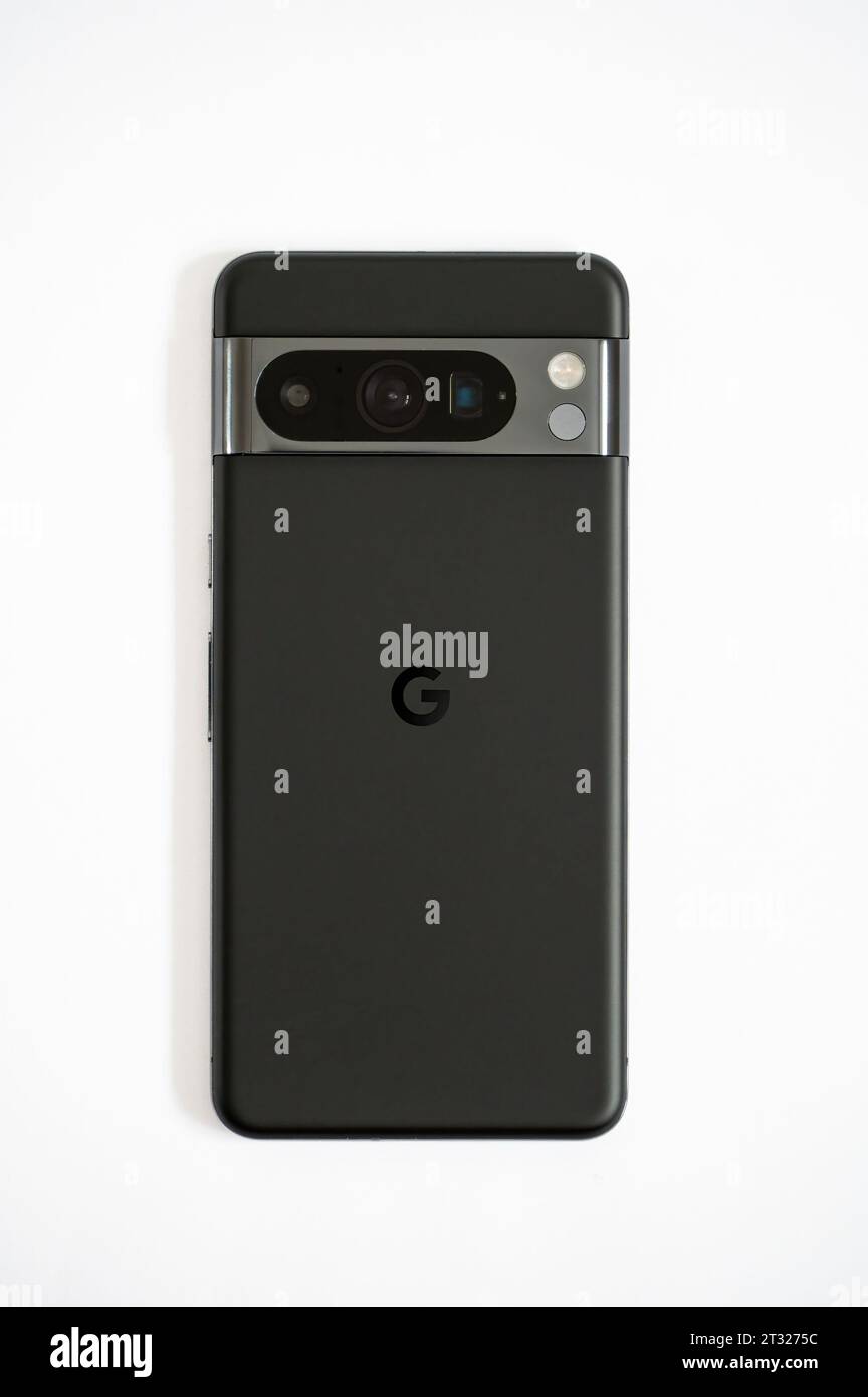 Pixel 8 pro hi-res stock photography and images - Alamy