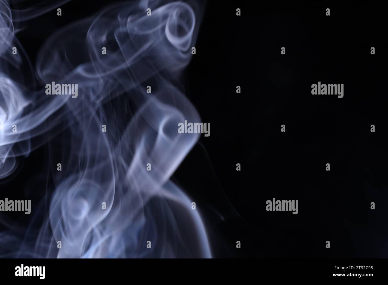 White fog blue background cold hi-res stock photography and images - Alamy