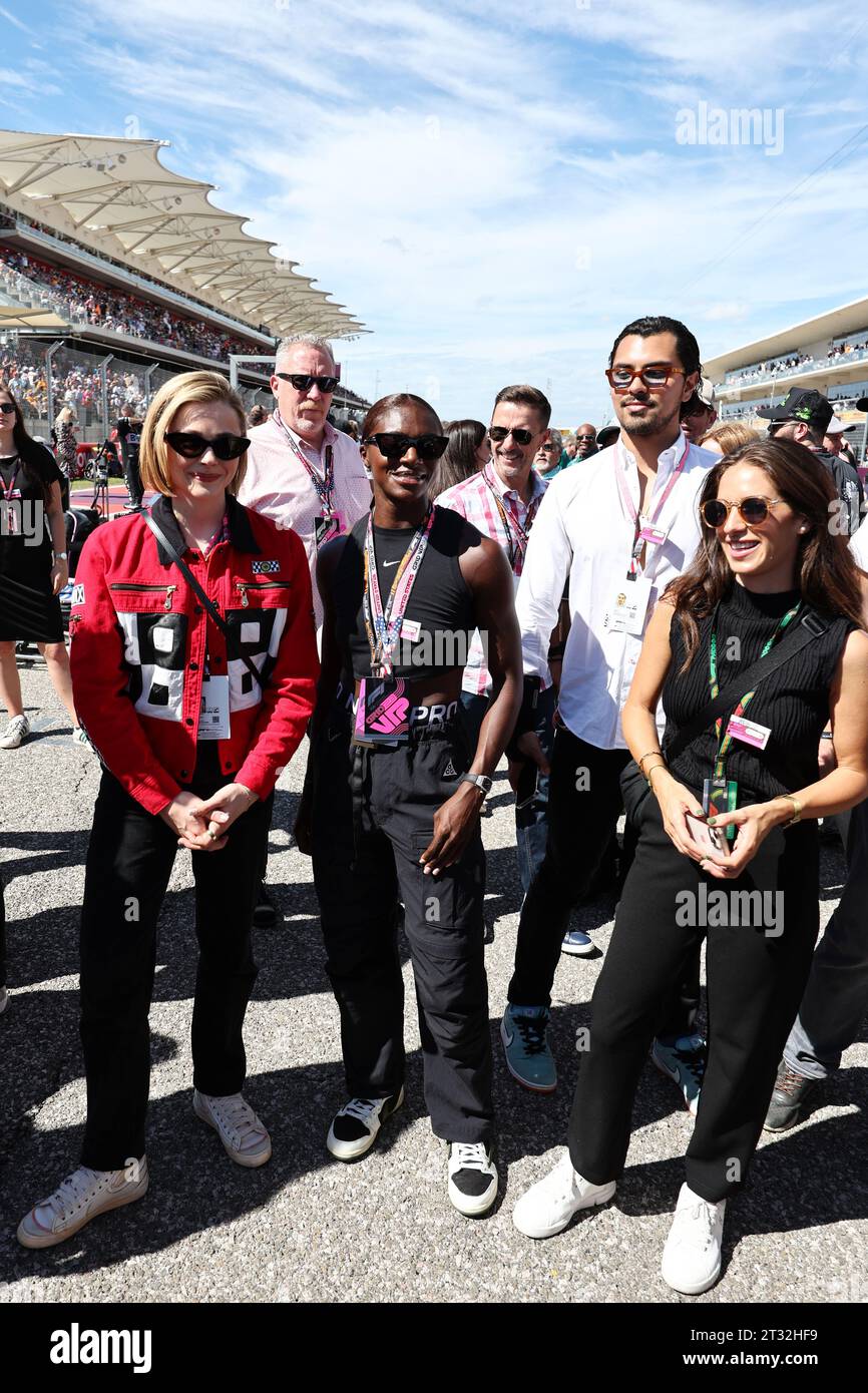 Austin, USA. 22nd Oct, 2023. Chloe Grace Moretz (USA) Actress (Left) with Dina Asher-Smith (GBR) Athlete on the grid. Formula 1 World Championship, Rd 19, United States Grand Prix, Sunday 22nd October 2023. Circuit of the Americas, Austin, Texas, USA. Credit: James Moy/Alamy Live News Stock Photo