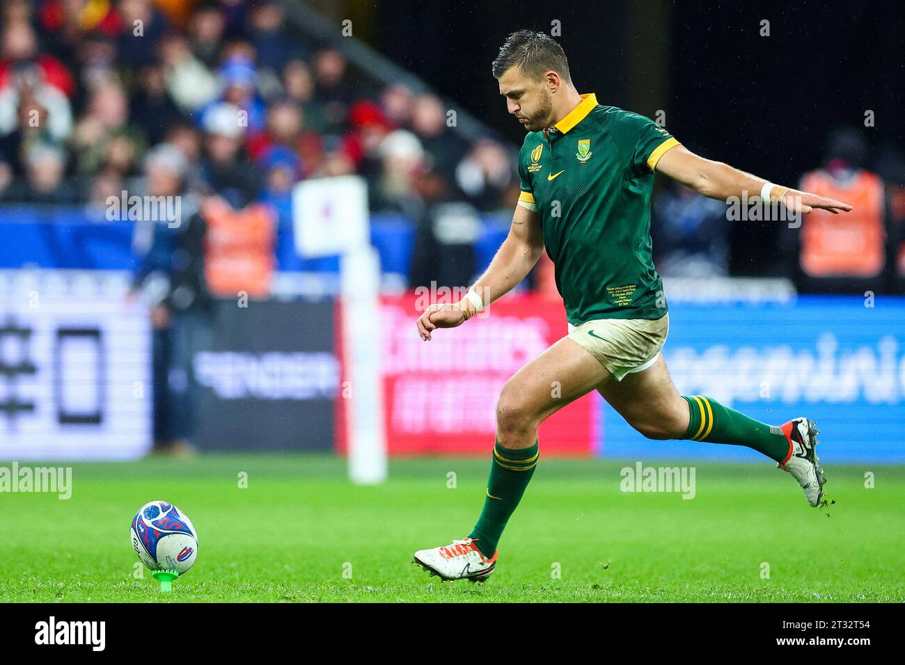 Handre Pollard #22 of South Africa during the Rugby World Cup Semi-final 2 match between England and South Africa at Stade de France on October 21, 2023 in Paris, France. Photo by Baptiste Paquot/ABACAPRESS.COM Credit: Abaca Press/Alamy Live News Stock Photo