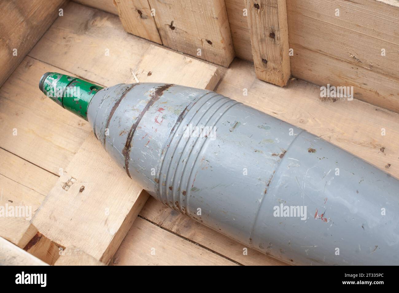 Artillery shell round hi-res stock photography and images - Alamy