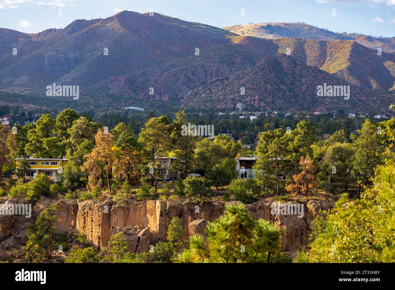 Southwest living. Los Alamos Residential Panorama with the view of Los ...