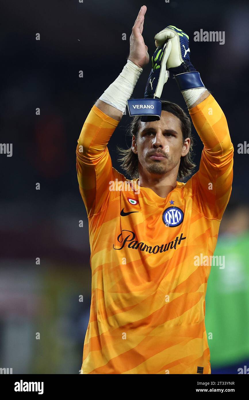 Yann Sommer of Fc Internazionale celebrates at the end of the Serie A match beetween Torino Fc and Fc Internazionale at Stadio Olimpico on October 21 2023 in Turin, Italy . Stock Photo
