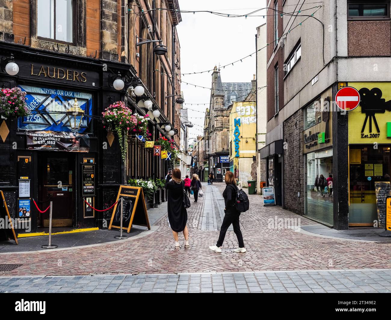 Inverness scotland town centre hi-res stock photography and images - Alamy