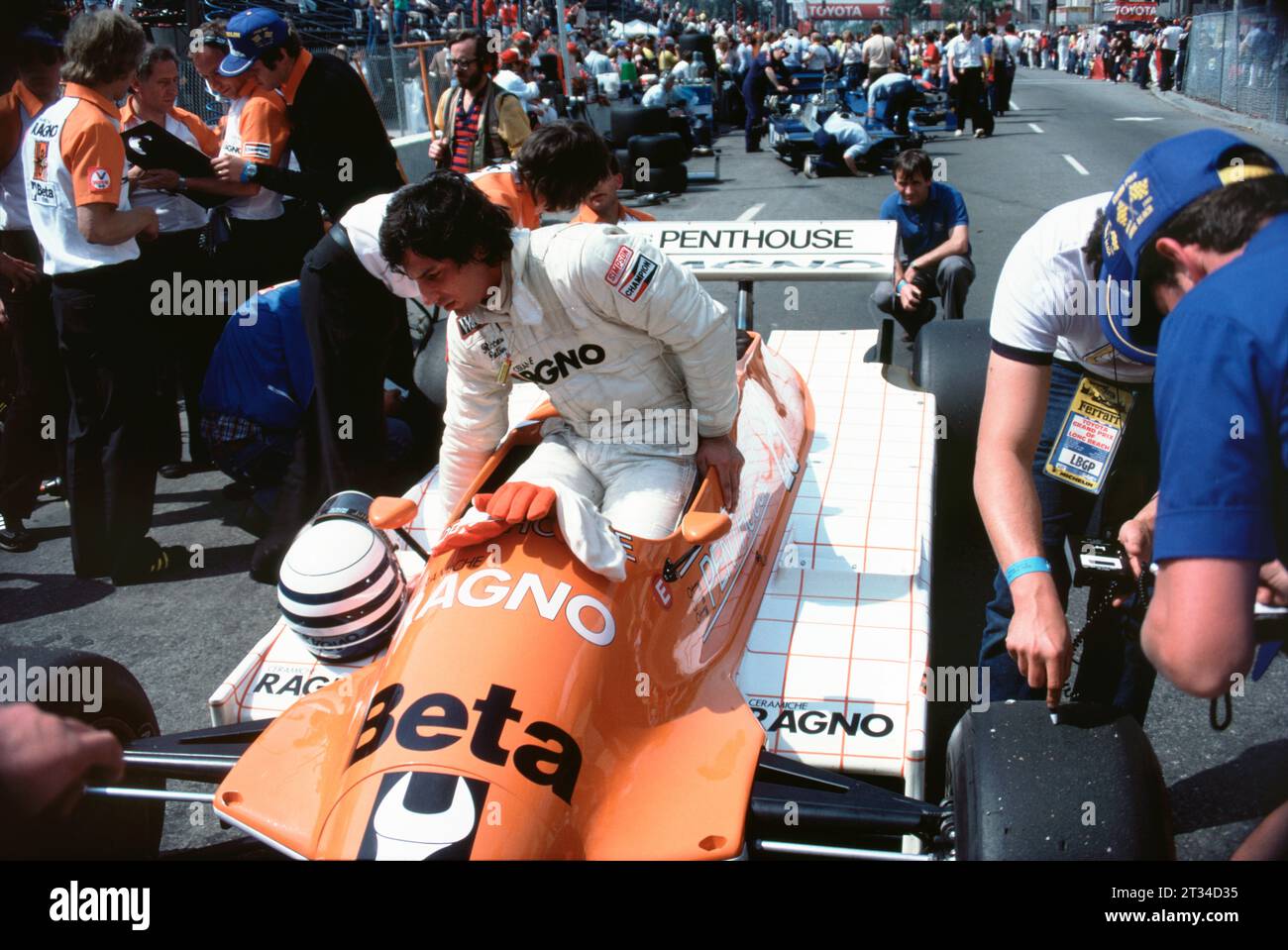 Photo Dédicacée Riccardo Patrese – Pilote F1 1977-1993 – Originale +60