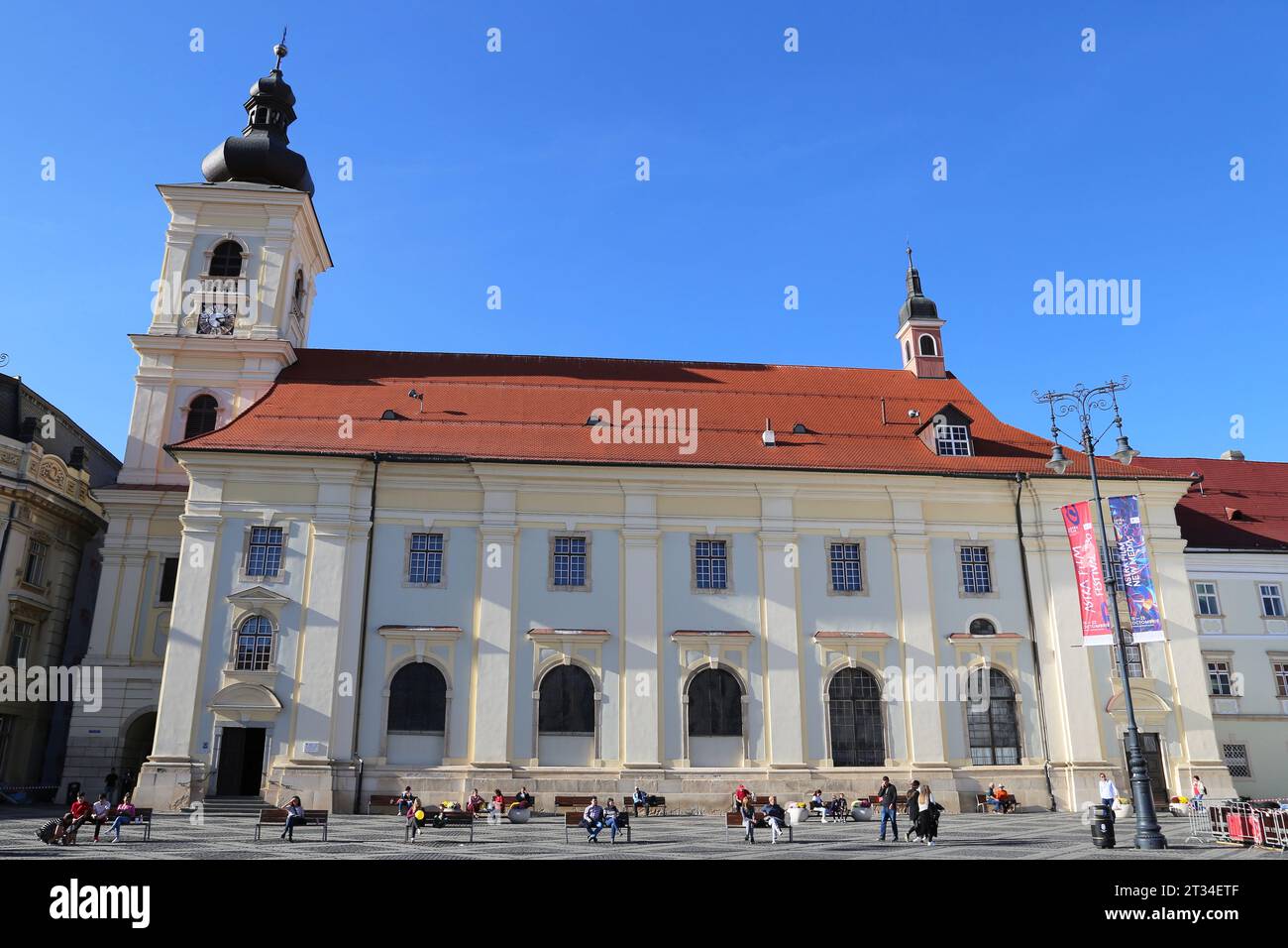 Biserica Romano Catolică Sfânta Treime (Holy Trinity Roman Catholic Church), Piața Mare, Sibiu, Sibiu County, Transylvania, Romania, Europe Stock Photo