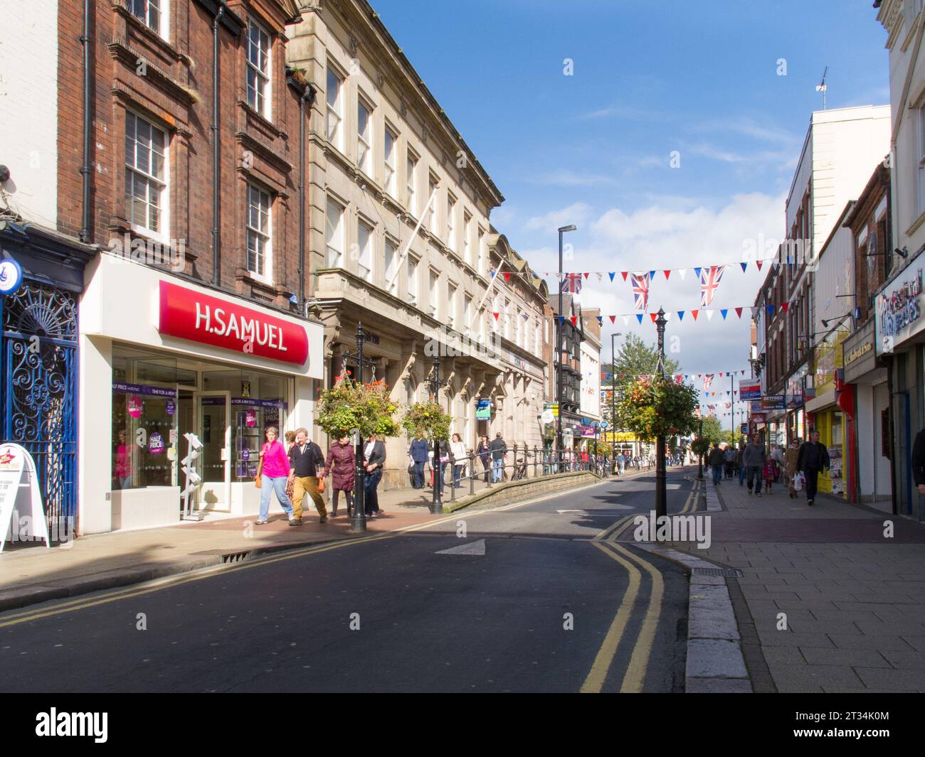 Pedestrian zone, High Street, Burton on Trent Stock Photo - Alamy
