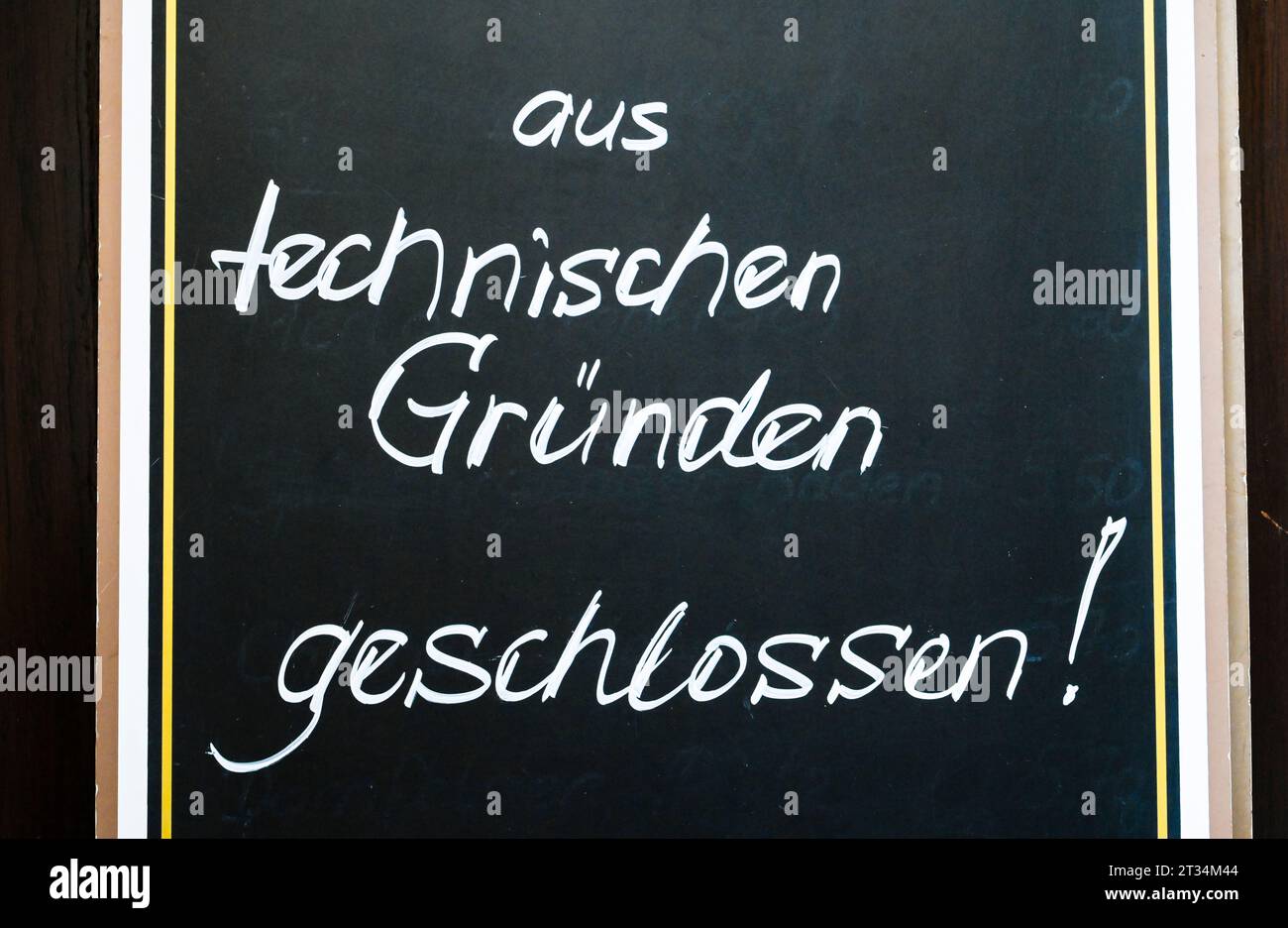 Schild Kreidetafel Aus Technischen Gr nden Geschlossen Deutschland schild-kreidetafel-aus-technischen-gr-nden-geschlossen-deutschland