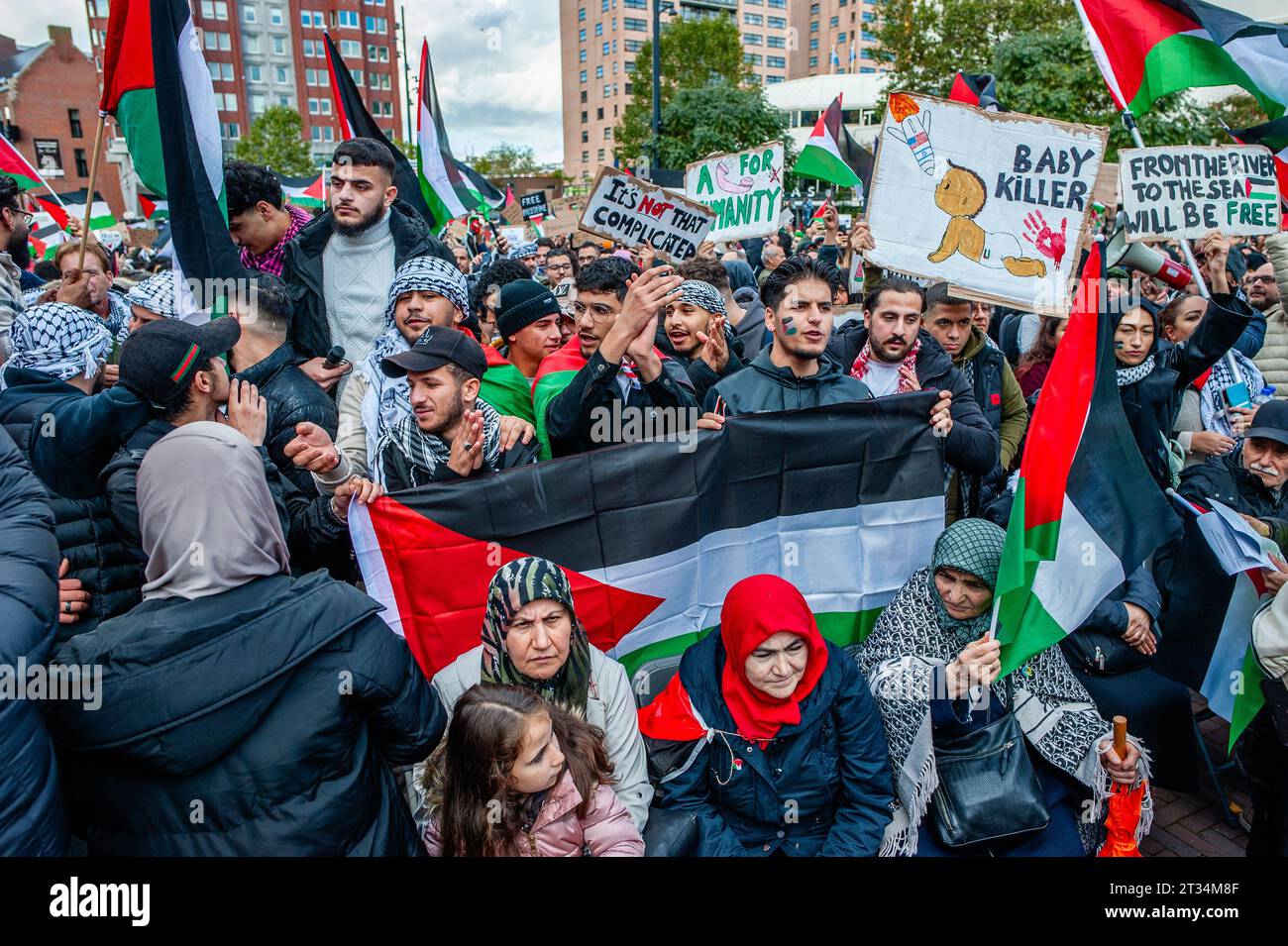 Rotterdam, Netherlands. 22nd Oct, 2023. Palestinian people are seen