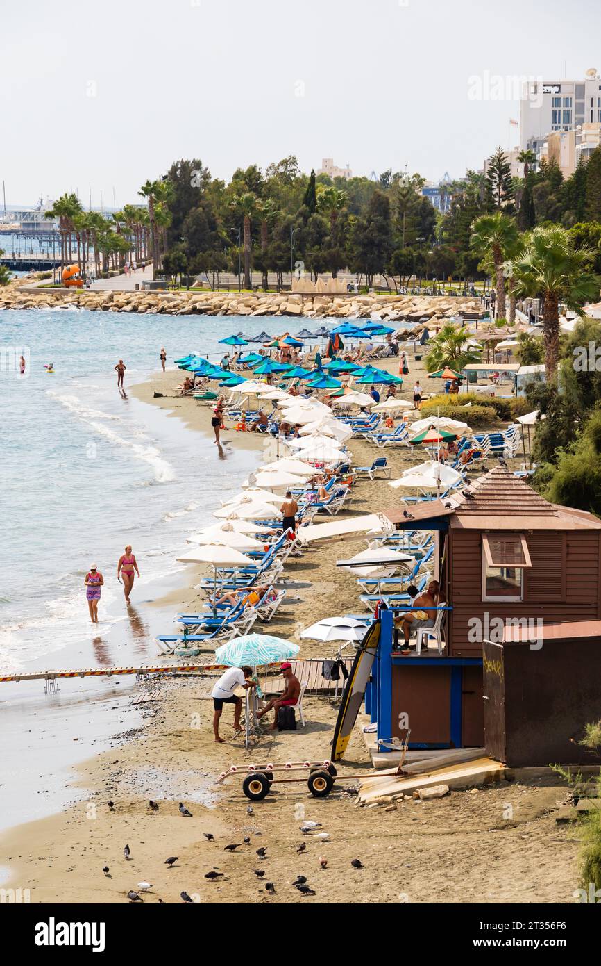 Tourists On Akti Olympion Beach Limassol Cyprus Stock Photo Alamy tourists-on-akti-olympion-beach-limassol-cyprus-stock-photo-alamy