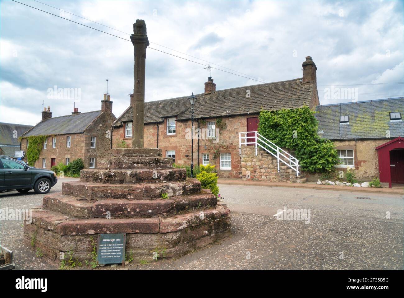 17th Century village 'cross', centre. in Fettercairn village,  Laurencekirk; Aberdeenshire; Scotland;  Laurencekirk , Aberdeenshire, Scotland, UK Stock Photo