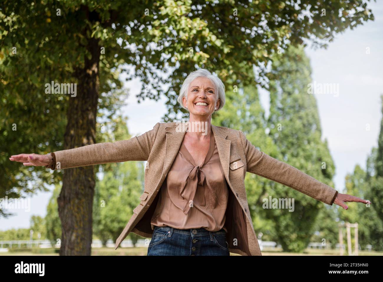 Arm outstretched park hi-res stock photography and images - Alamy