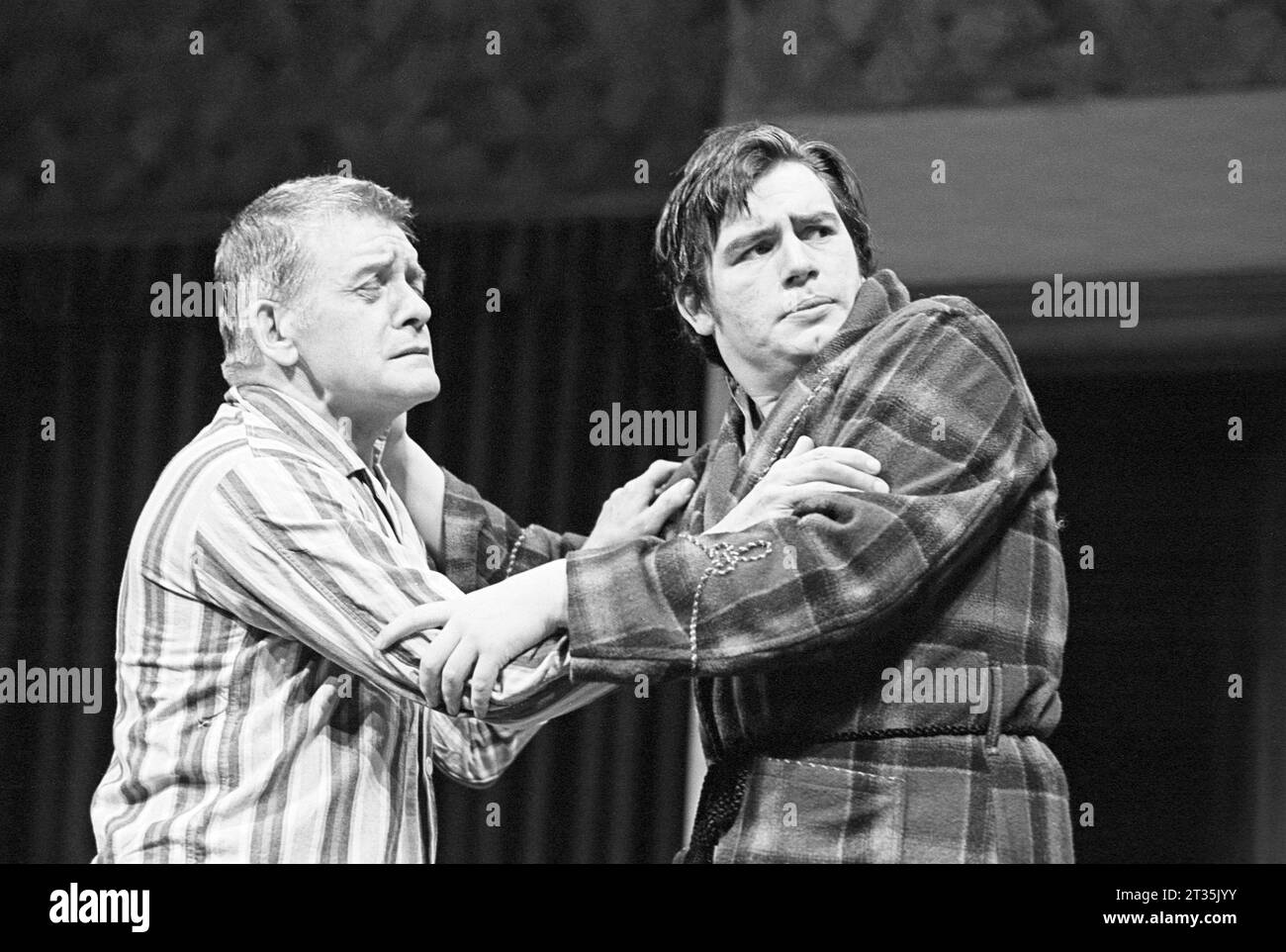 l-r: Bill Owen (Mr Shaw), Brian Cox (Steven Shaw) in IN CELEBRATION by David Storey at the Royal Court Theatre, London SW1  22/04/1969  design: Peter Docherty  director: Lindsay Anderson Stock Photo