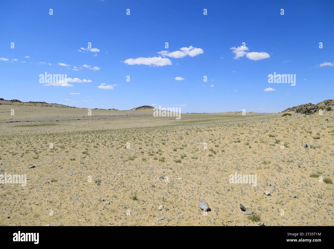 Landscape of Bayankhongor province in Mongolia Stock Photo - Alamy