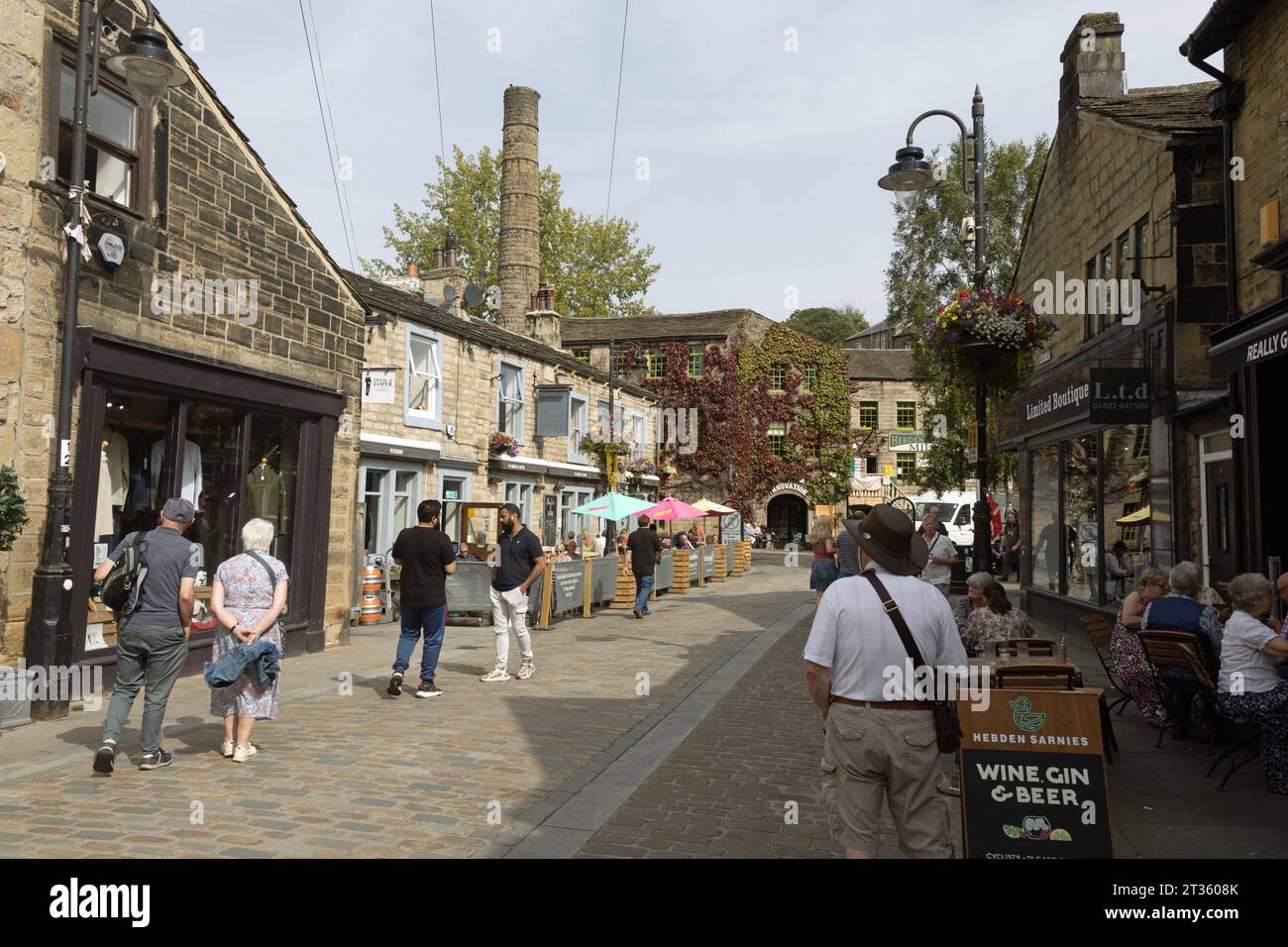 The Shoulder of Mutton Pub Bridge Gate Hebden Bridge West Yorkshire England Stock Photo Alamy The Shoulder of Mutton Pub Bridge Gate Hebden Bridge West Yorkshire England Stock Photo Alamy