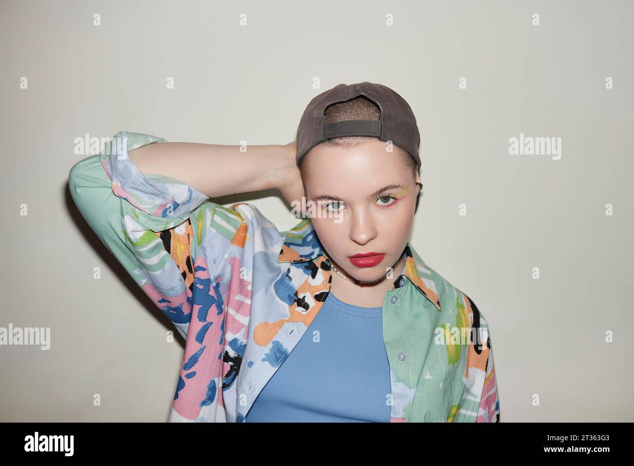 Wearing red baseball cap hi-res stock photography and images - Alamy
